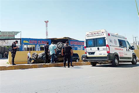 Vuelca Quincuagenaria Sobre La Carretera Z Calo