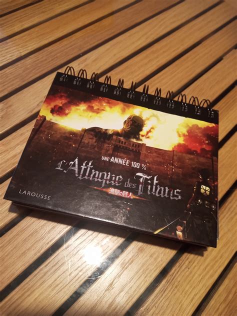 LAttaque Des Titans Un Livre Collector Et Un Almanach Chez Larousse