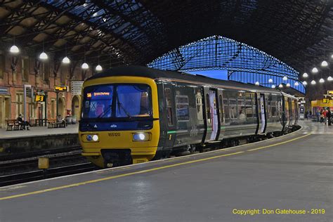 Temple Meads Turbo Gwr Class 165 1 Turbo Unit 165 120 Wa Flickr