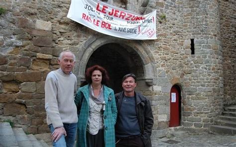 Dinan La Grogne Monte Dans La Rue Du Jerzual Le T L Gramme