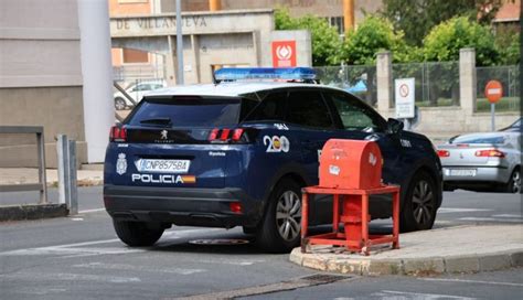 Detenido por entrar a robar ordenadores y equipos de música en una