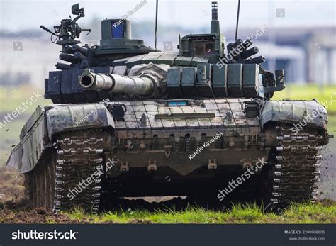 T72 Tank Royalty-Free Images, Stock Photos & Pictures | Shutterstock