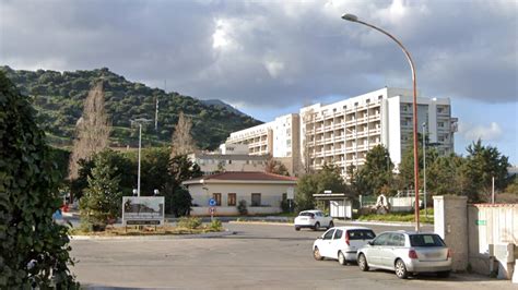 Ospedale Cervello I Ladri Entrano Nel Reparto Di Ginecologia E Rubano