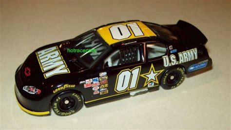 Joe Nemechek 2005 Us Army 01 Chevy Monte Carlo 164 Nascar Diecast