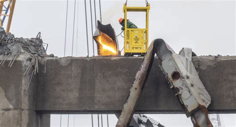 Video Cleanup Underway After Baltimore Bridge Collapse The Virginian Pilot