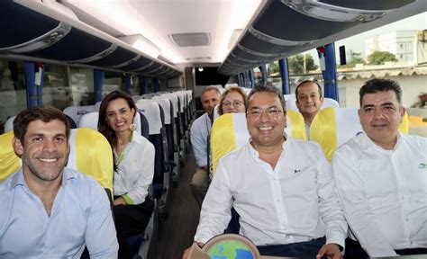 Inicia operación del primer bus interdepartamental de Colombia con