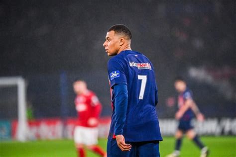 Départ de Kylian Mbappé du PSG deux grosses nouvelles tombent Foot