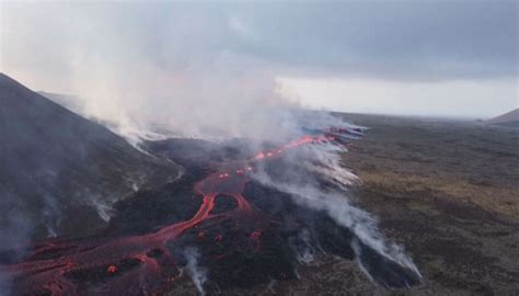 Il Video Del Vulcano Che Erutta In Islanda Vicino Reykjavik Eruzione