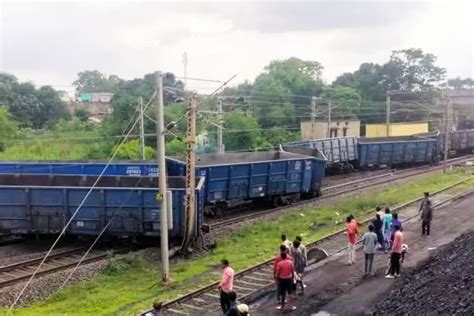 Train Accident Goods Train Derail In Chhattisgarhs Janjgir Champa