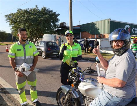 Dia D Maio Amarelo Blitz Orienta Motociclistas Sobre Boa Conduta E