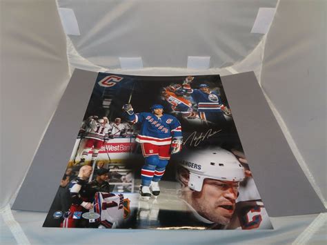 Mark Messier Signed New York Rangers 11x14 Photo Autographed Steiner