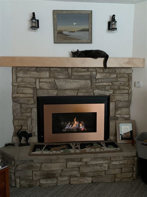 Graycie chooses coziest spot : r/CozyPlaces