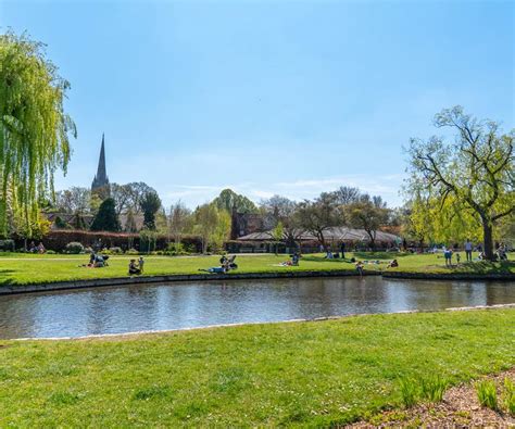 Queen Elizabeth Gardens Experience Salisbury