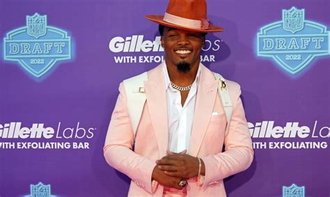 NFL Draft: Nakobe Dean is the early favorite for best dressed