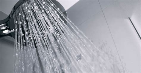 The 6 Grim Health Reasons Why You Should Never Have A Piping Hot Shower