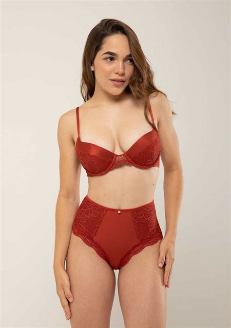 Calcinha Super Larga Atena Rendada Michelle Lingerie