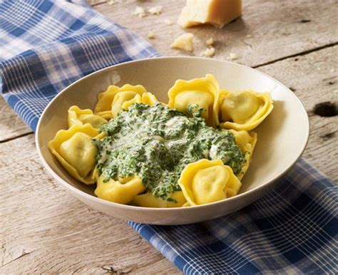 Tortellini Mit Spinat Käsesoße Rezept Dr Oetker Rezept Hauptspeise Käsesoße Rezept