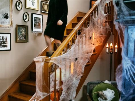 Ways To Decorate Your Foyer For Halloween Hgtv