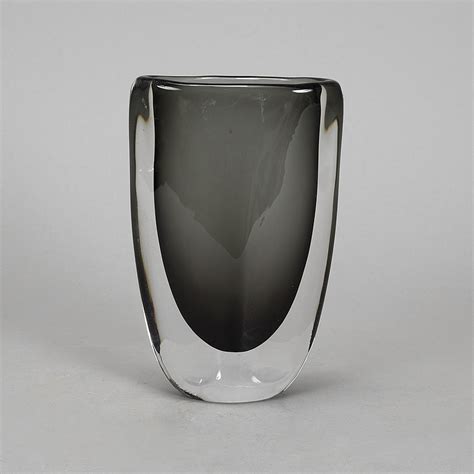 NILS LANDBERG A Glass Vase Orrefors Bukowskis