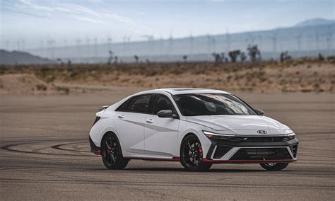 Hyundai Elantra 2024 ¿de Verdad Las Berlinas No Gustan En Europa