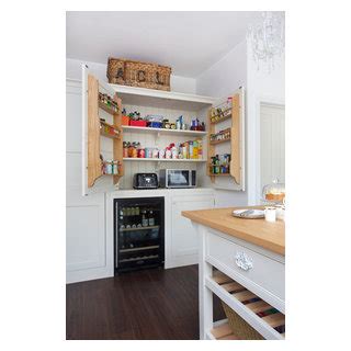 Country Kitchen Surrey By Charlie Kingham Guildford Houzz Nz