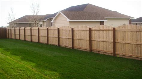 Residential Wood Under And Over Scallop American Fence Company Of