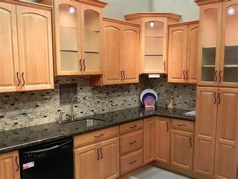 Kitchen Backsplash Ideas With Maple Cabinets Online Information