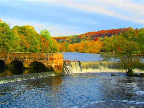 "River Derwent, Belper" by Nicoline at PicturesofEngland.com