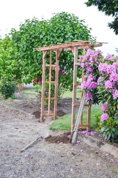 DIY Garden Yard Arch Diy Garden Trellis Garden Archway Garden Arch