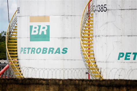 Decreto de Bolsonaro obriga posto a mostrar composição do preço do