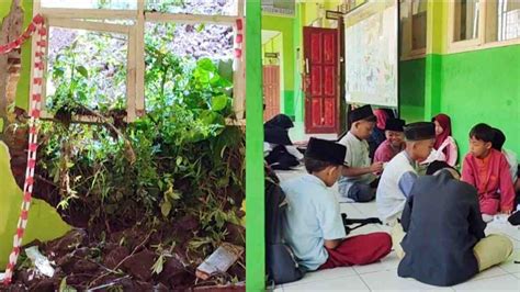 Ruang Kelas Jebol Oleh Longsor Puluhan Siswa SD Di Tasikmalaya