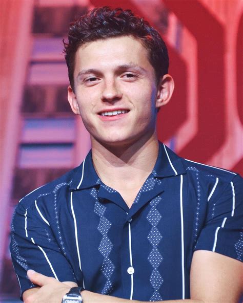 Pin By Queen2004 On Tom Holland ️ ️ ️ Tom Holland Spiderman Tom