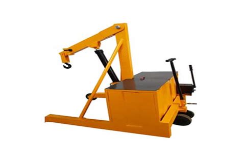 Counter Balance Floor Crane Titan Materials Handling Pvt Ltd Pune