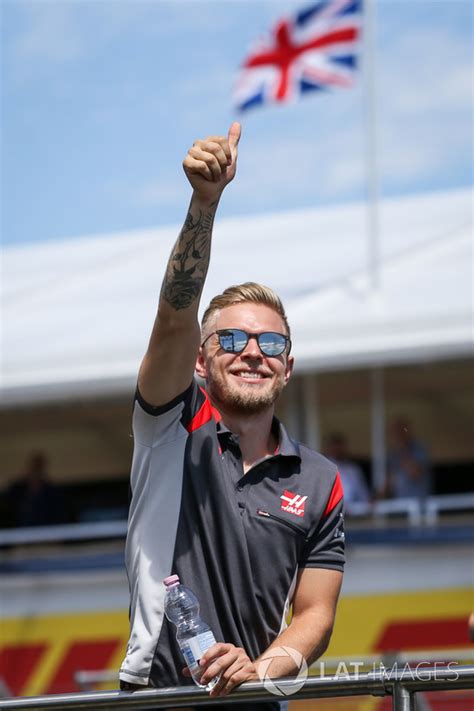 Kevin Magnussen Haas F1 On The Drivers Parade Formula 1 Foto