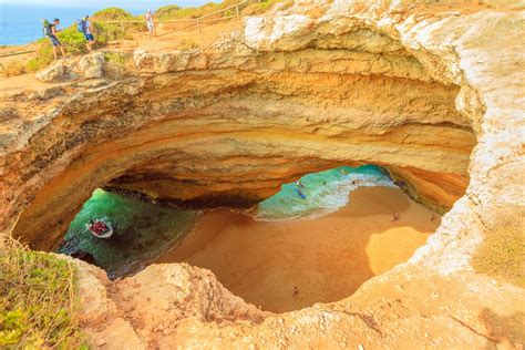 Nos Conseils Pour Explorer La Grotte De Benagil En Algarve