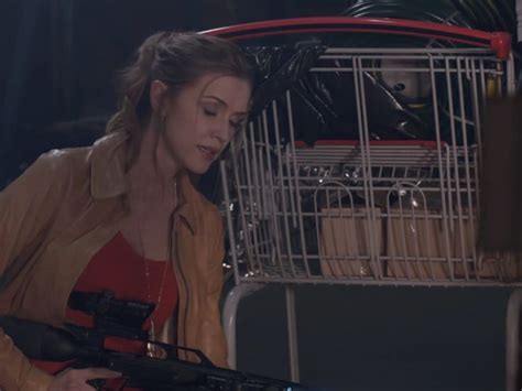 Primeval New World 1 6 Cleanup Aisle 3 Sara Canning New World