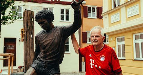 Fc Bayern Fans Im Sonderzug Von M Nchen Nach N Rdlingen