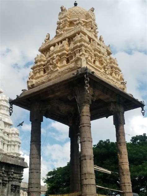 Varadharaja Perumal Temple, Kanchipuram - Timing, History & Photos