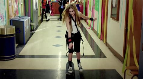 Avril Lavigne Here S To Never Growing Up Directlyrics