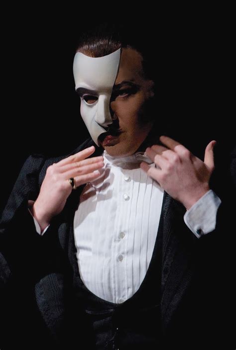 Operafantomet: phantoming, John Owen-Jones as the Phantom in West End:...