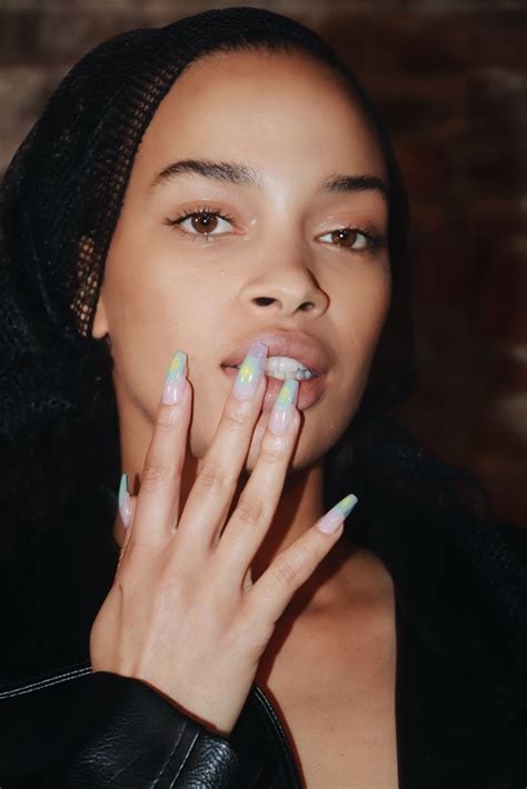 7 Summer 2023 Nail Trends That Scream “I’m That Girl” — See Photos | Allure