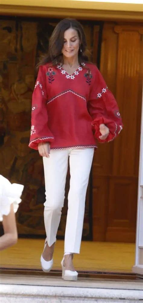 Pin De Sophie Neveu En Letizia Of Spain Moda Reina Letizia Estilo Real