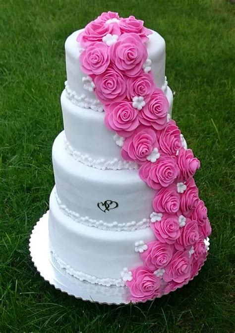 Wedding Cake Decorated Cake By Andycake Cakesdecor