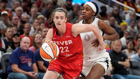 Caitlin Clark Breaks Wnba Single Season Assist Record Fox News