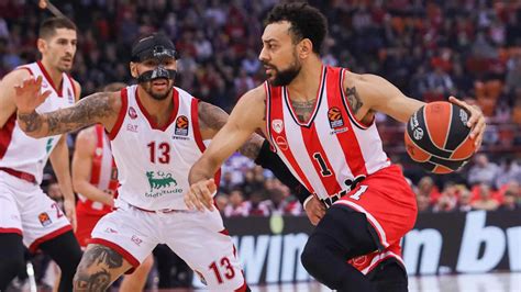 Gli Italiani Non Bastano All Ea Milano L Olympiacos Batte L Olimpia