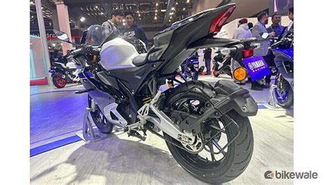 Yamaha R15m Carbon Image Gallery Bikewale