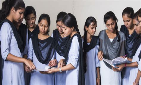 പ്ലസ് ടു സർട്ടിഫിക്കറ്റിനൊപ്പം ലേണേഴ്സ് ലൈസൻസും; റോഡ്, ഗതാ ഗത നിയമങ്ങ ...