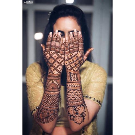 Best Full Hand Mehndi Design To Pick This Wedding Season