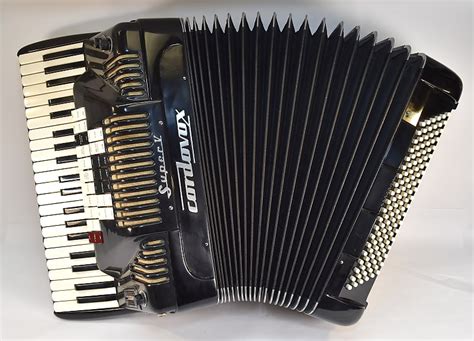 Cordovox Super V Accordion • Excellent • Double Tone Chamber Reverb