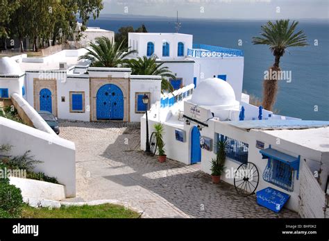 Cafe Sidi Chaabane overlooking bay, Sidi Bou Said, Tunis Governorate ...